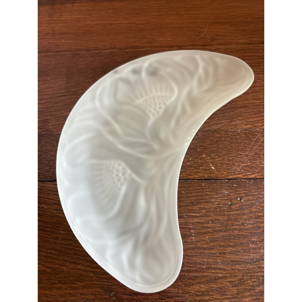 Vintage AVON Frosted Glass Crescent Shaped Trinket/Ring/Soap Dish